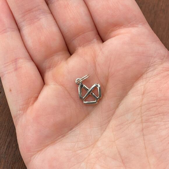 Vintage 925 Sterling Silver Embroidery Two Sided Italian Stitch Pendant Charm - Picture 1 of 4